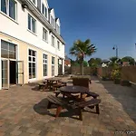 Carrigaline Court Hotel & Leisure Centre 