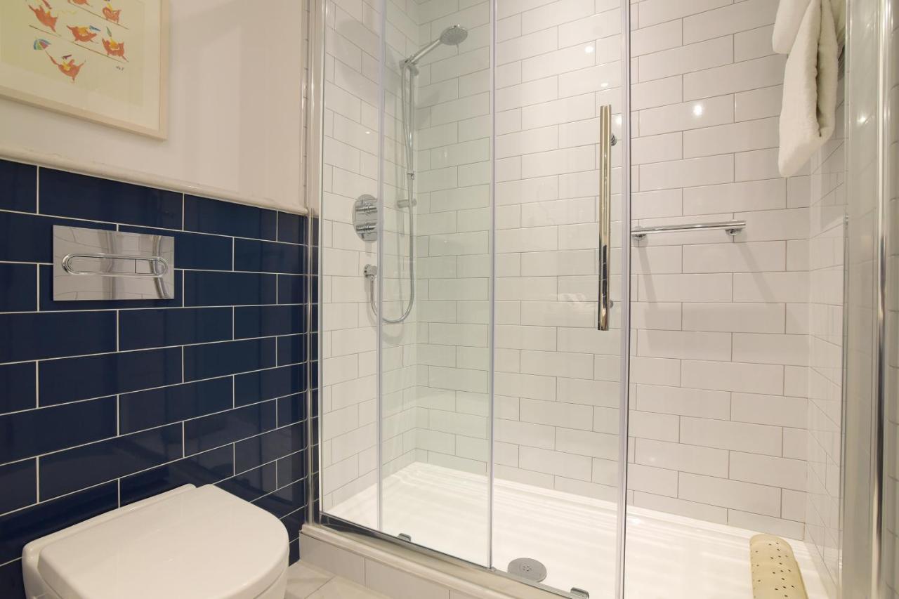 Court & Leisure Centre 4*